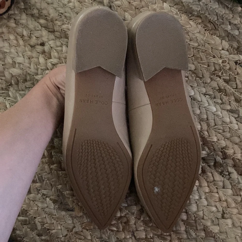 Cole Haan flats nude 6 - Picture 2 of 3